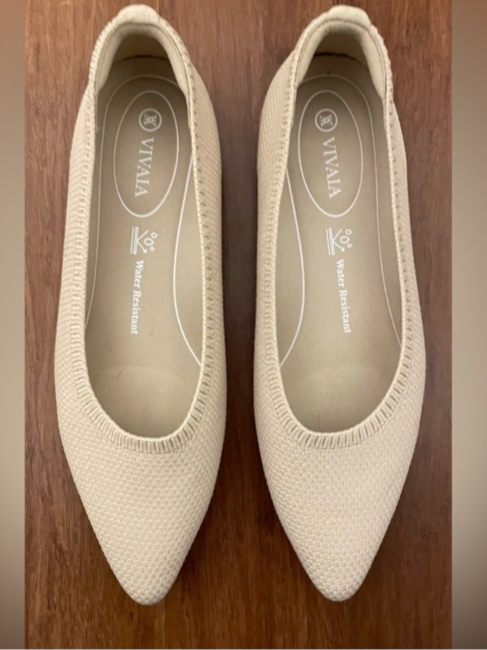 Vivaia Shoes 8 (almost) Wide Knit Ballet Flat Pointed Toe